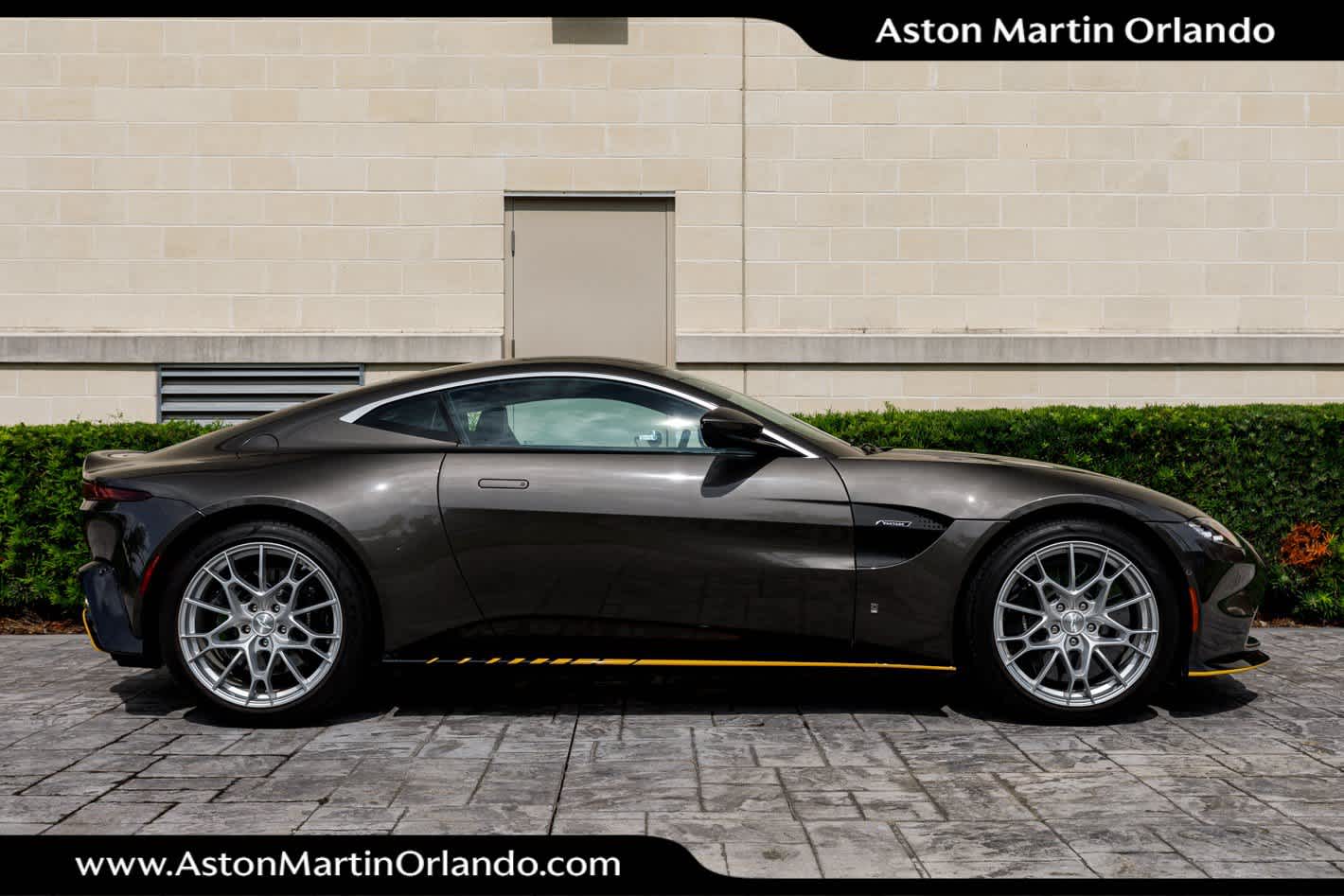 2021 Aston Martin Vantage Base