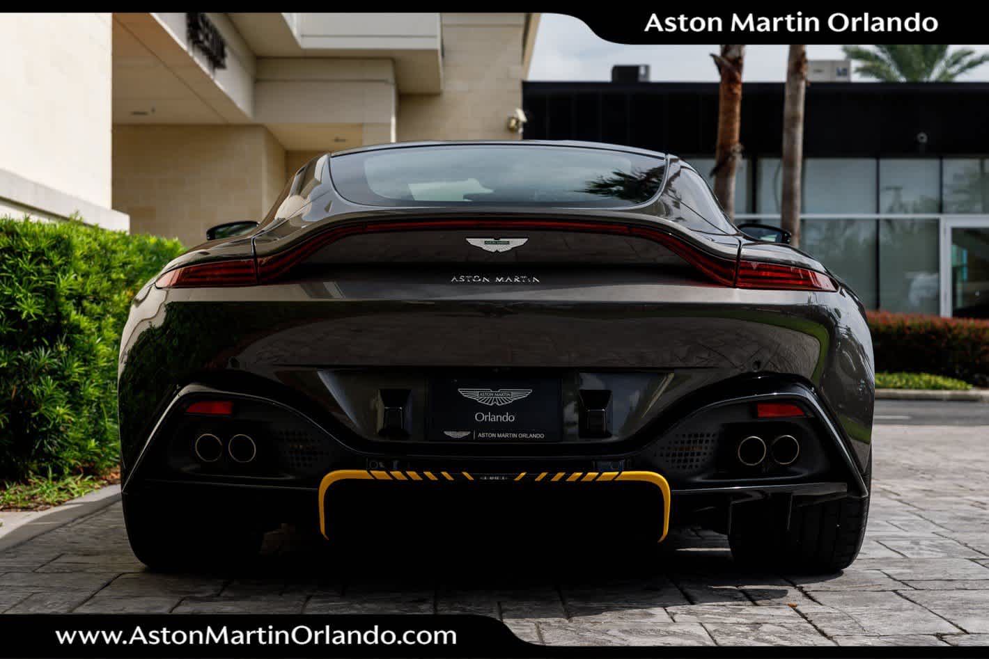2021 Aston Martin Vantage Base