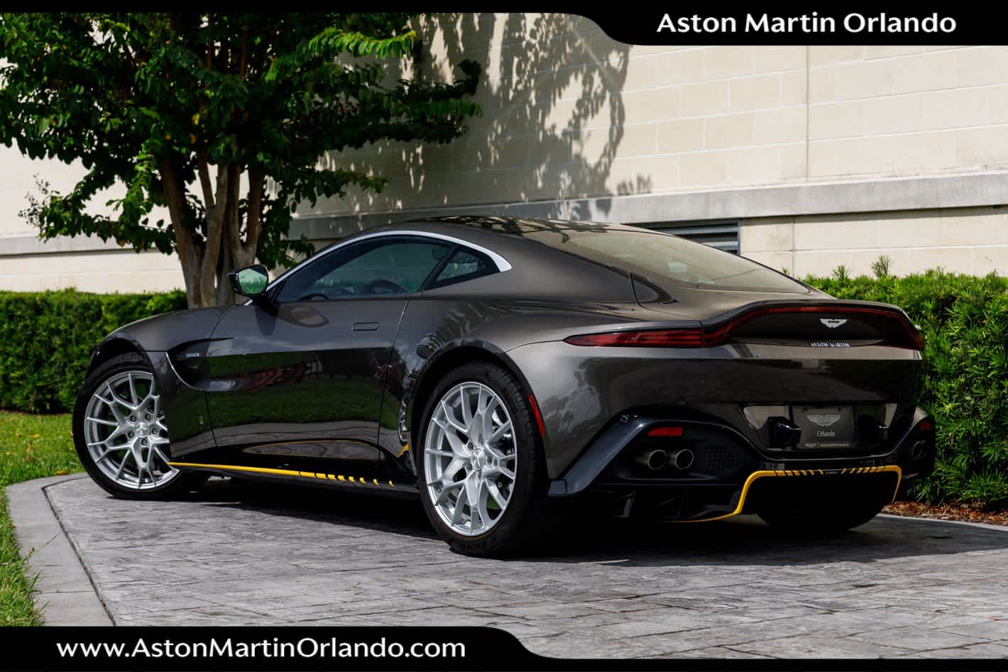 2021 Aston Martin Vantage Base