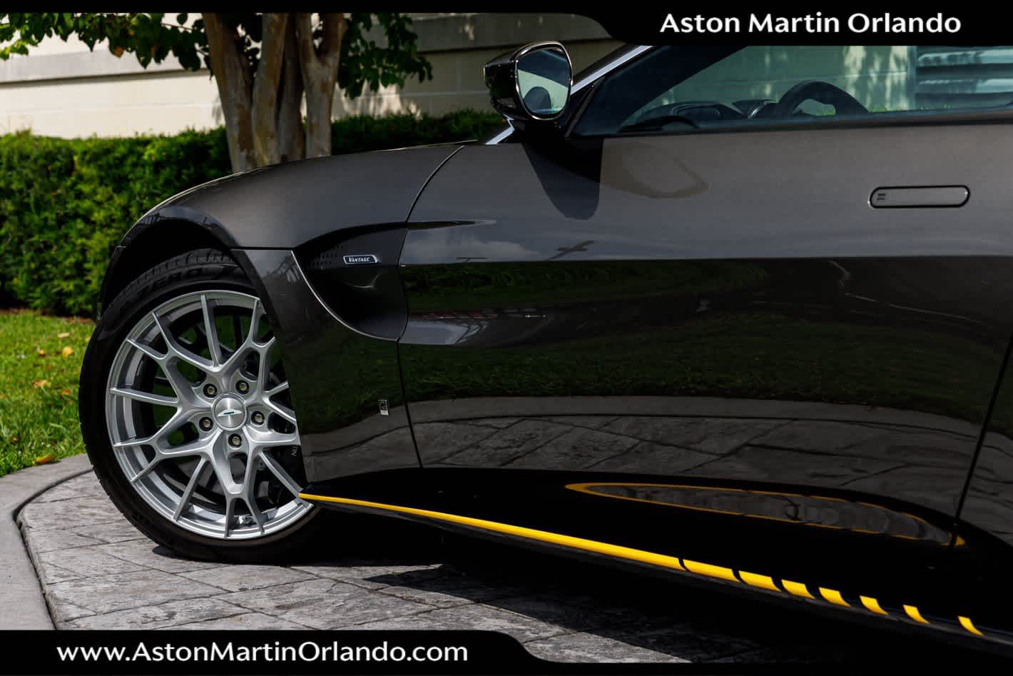 2021 Aston Martin Vantage Base