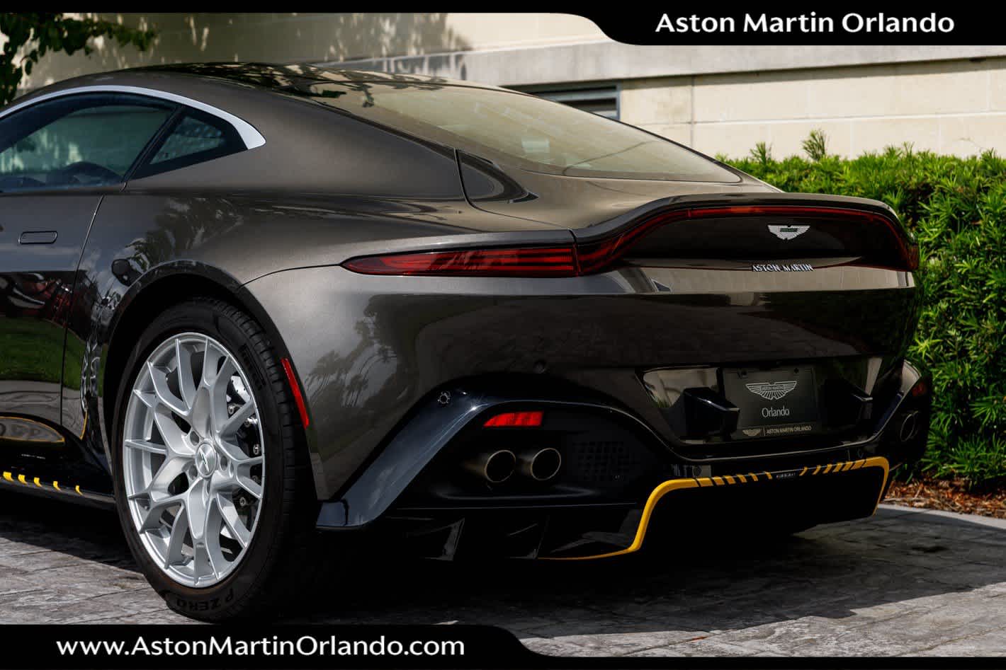 2021 Aston Martin Vantage Base