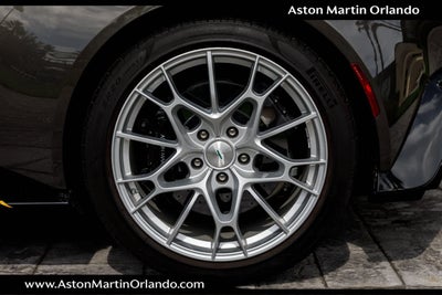 2021 Aston Martin Vantage Base