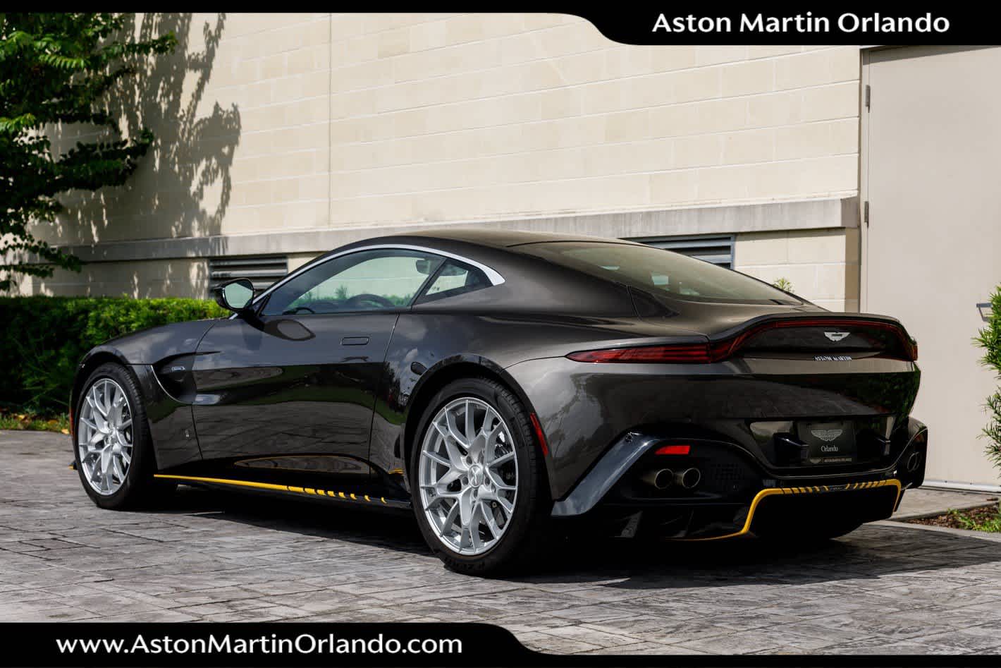 2021 Aston Martin Vantage Base