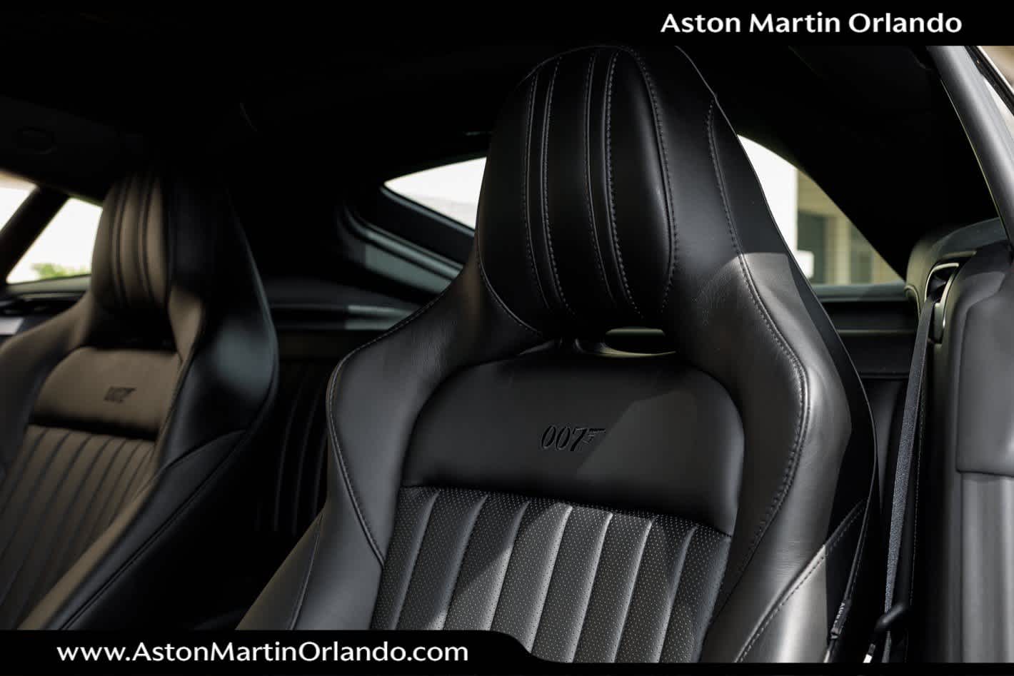2021 Aston Martin Vantage Base