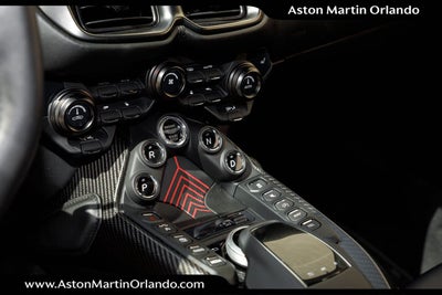 2021 Aston Martin Vantage Base