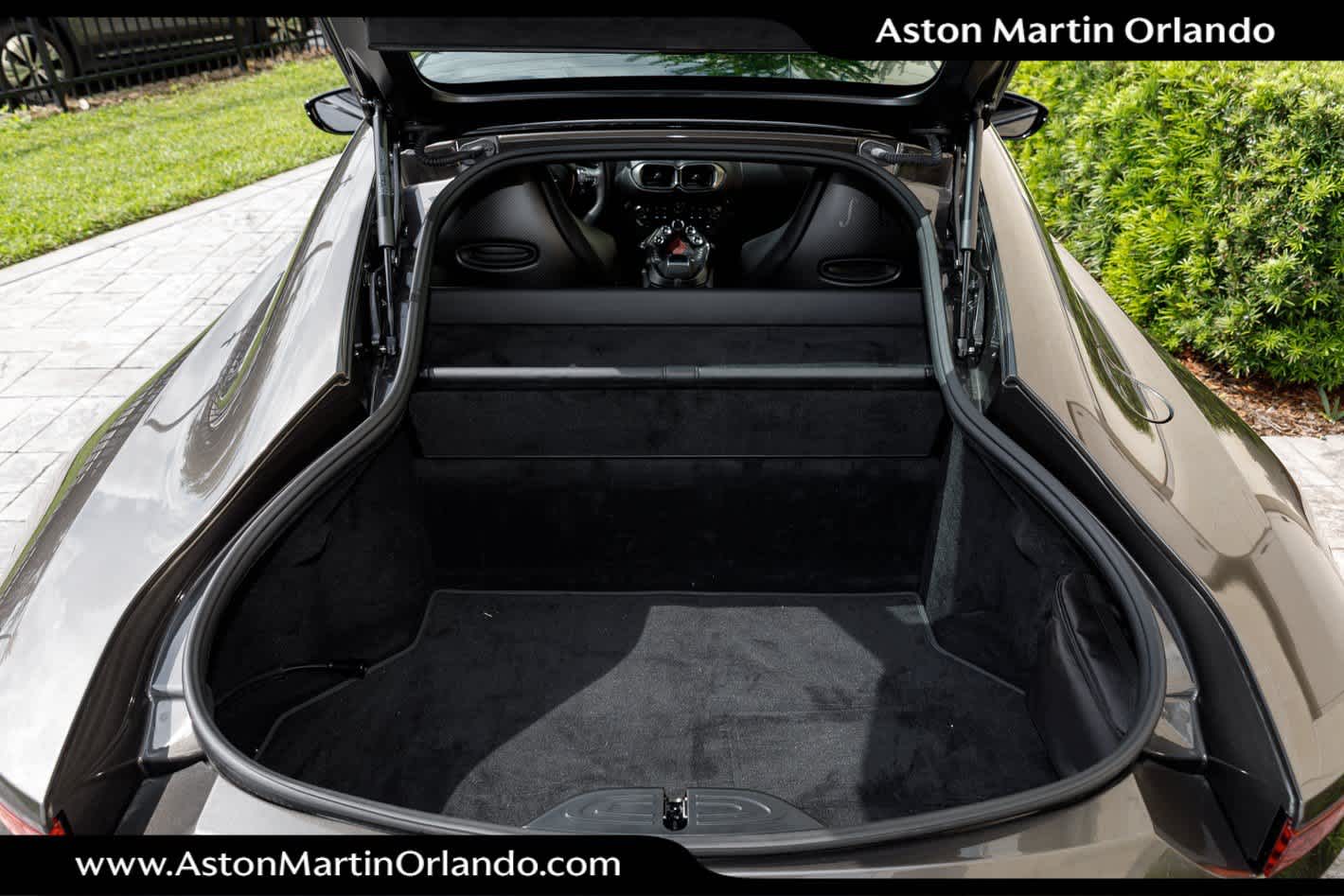 2021 Aston Martin Vantage Base