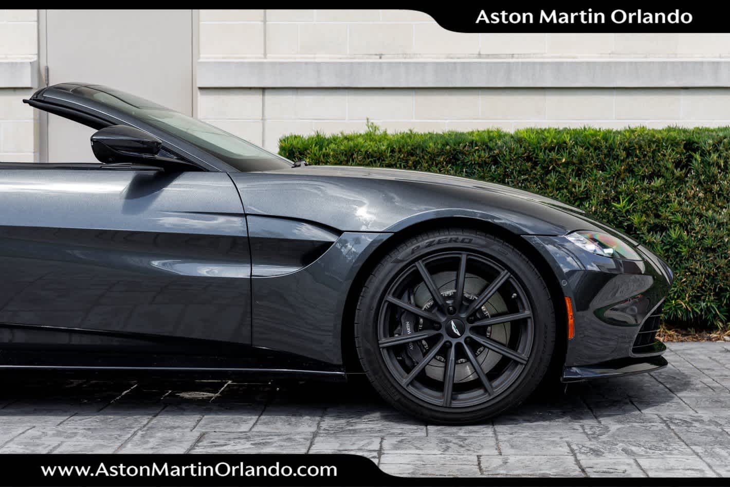 2021 Aston Martin Vantage Base