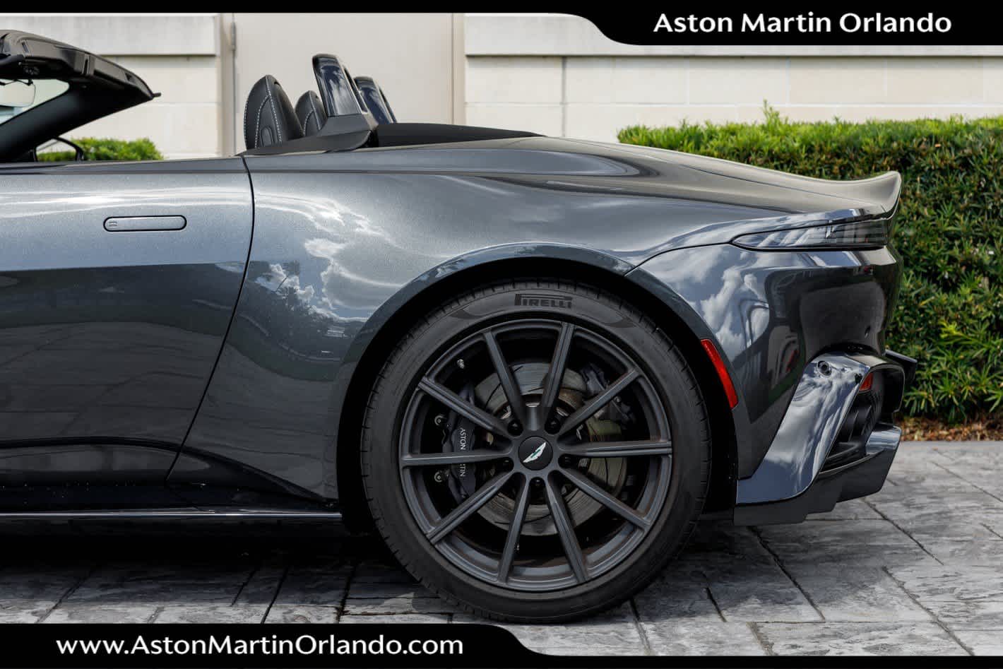 2021 Aston Martin Vantage Base