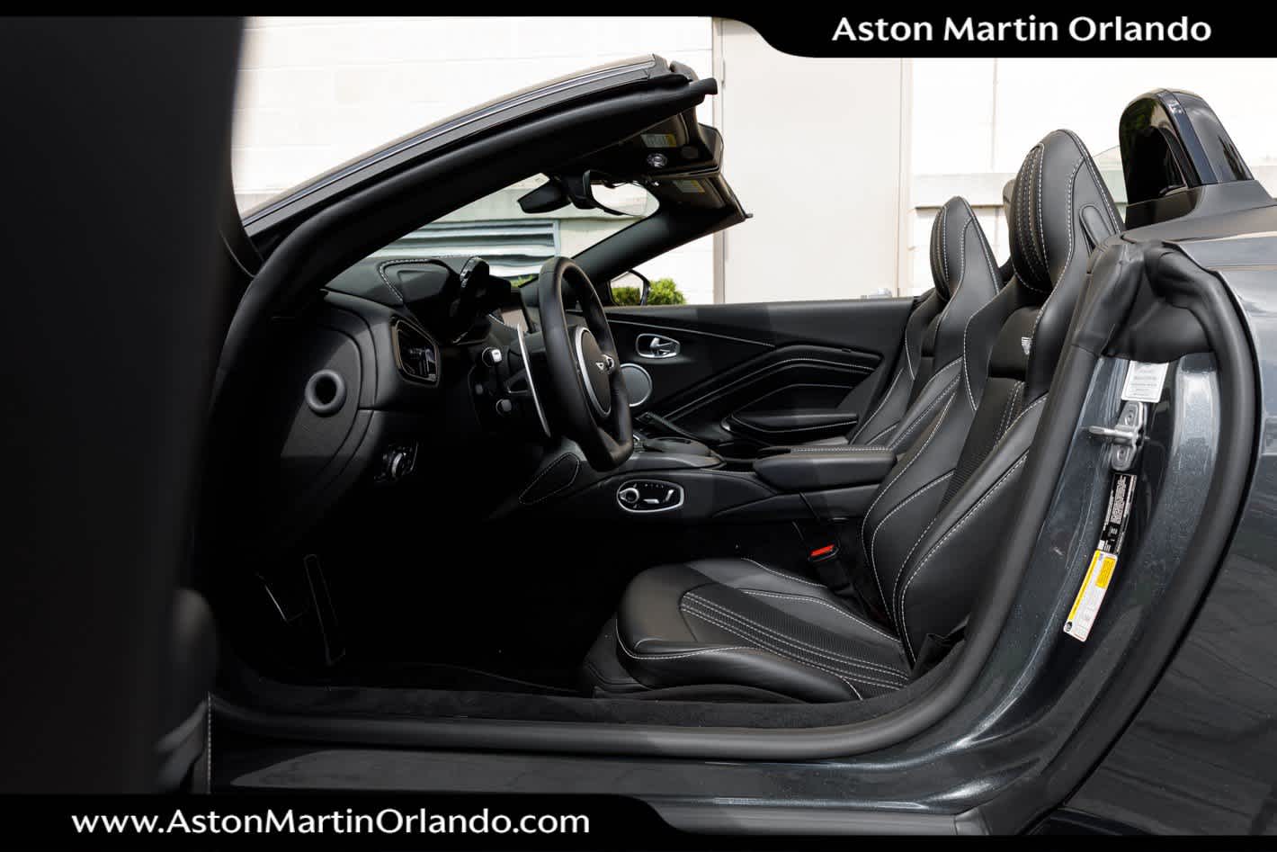 2021 Aston Martin Vantage Base