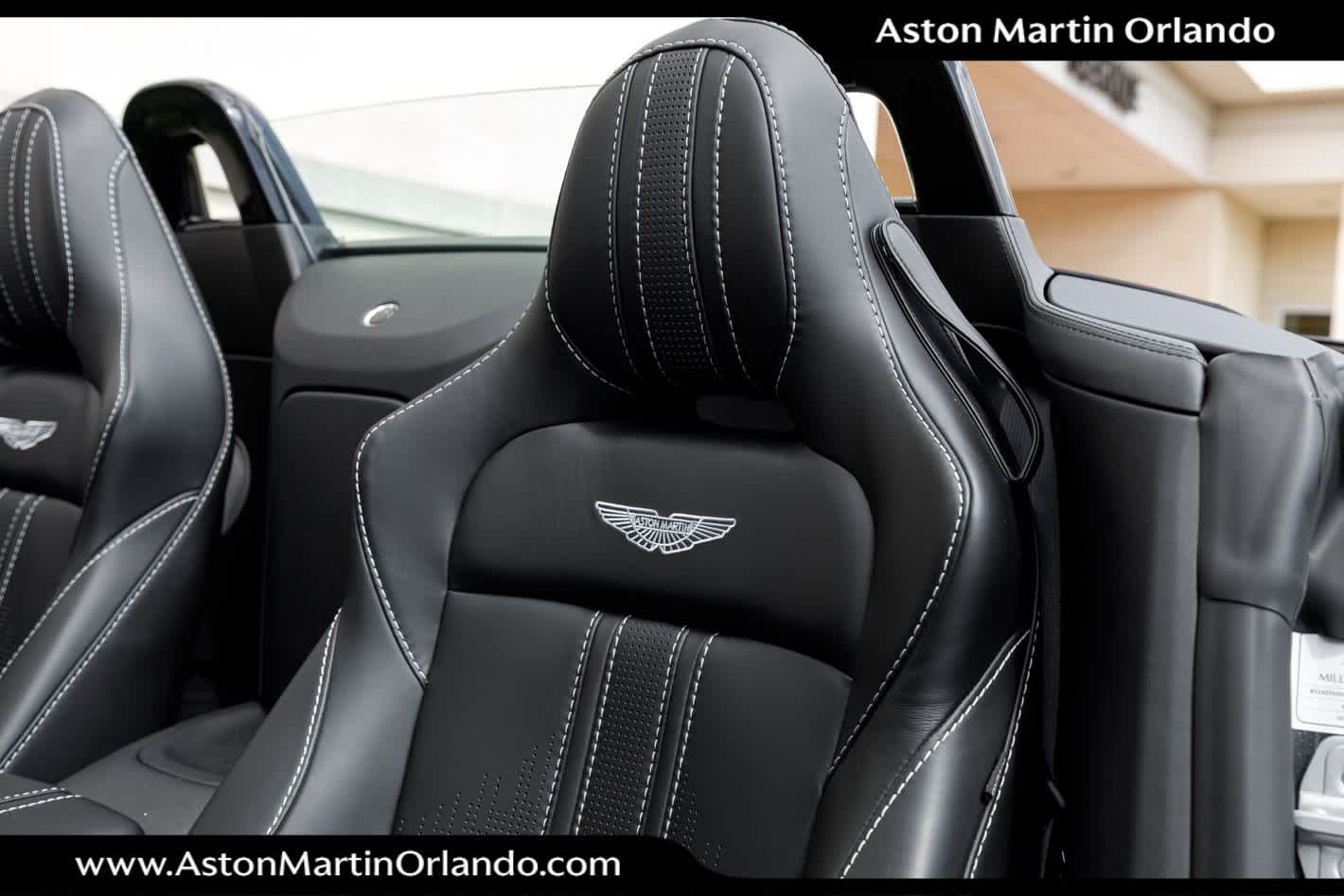 2021 Aston Martin Vantage Base