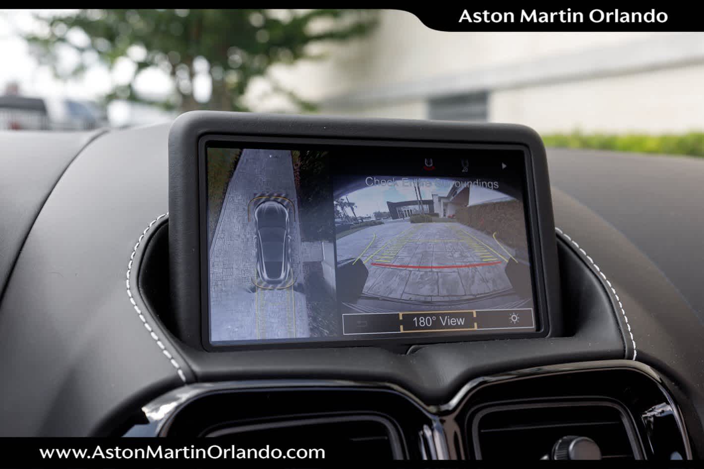 2021 Aston Martin Vantage Base