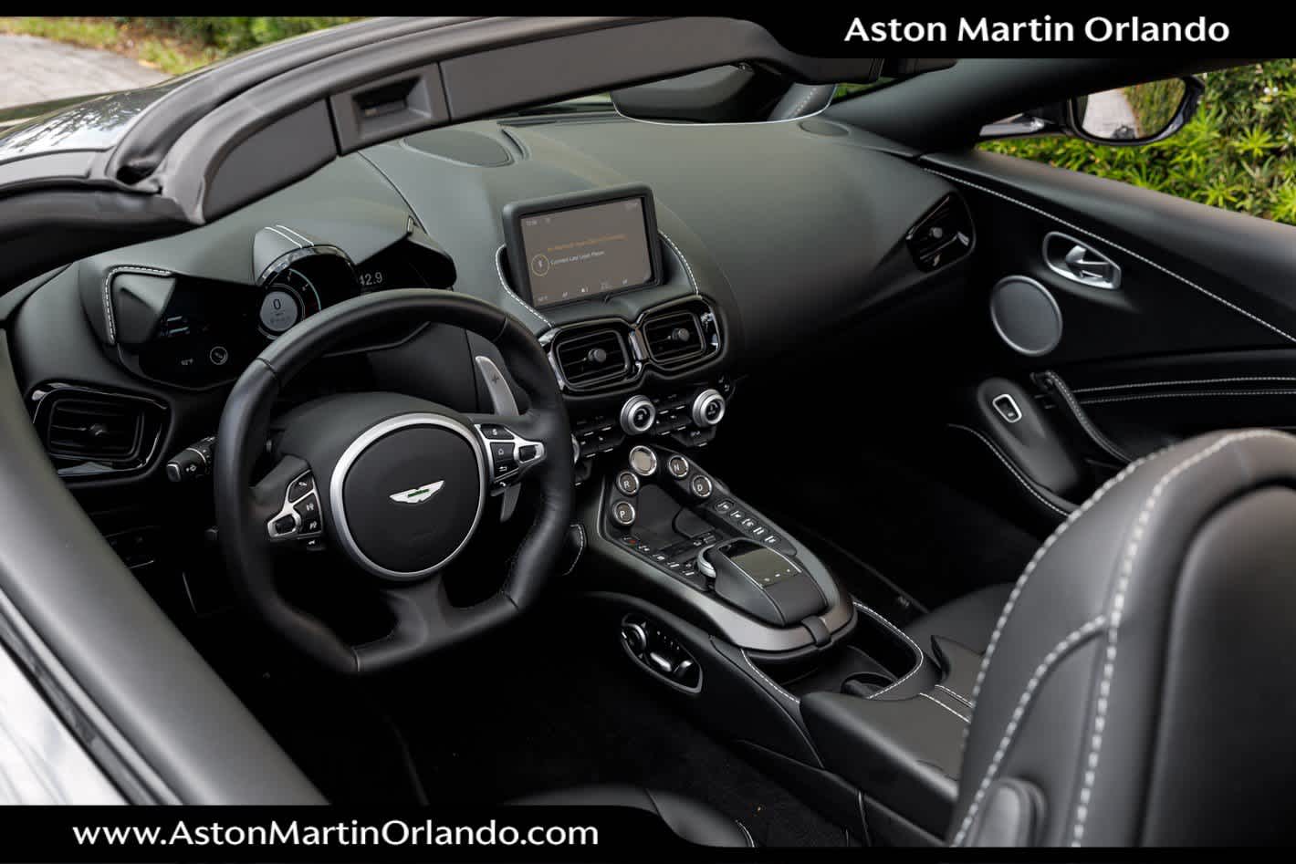 2021 Aston Martin Vantage Base