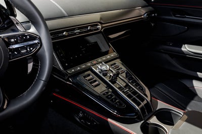 2026 Aston Martin Vantage Base