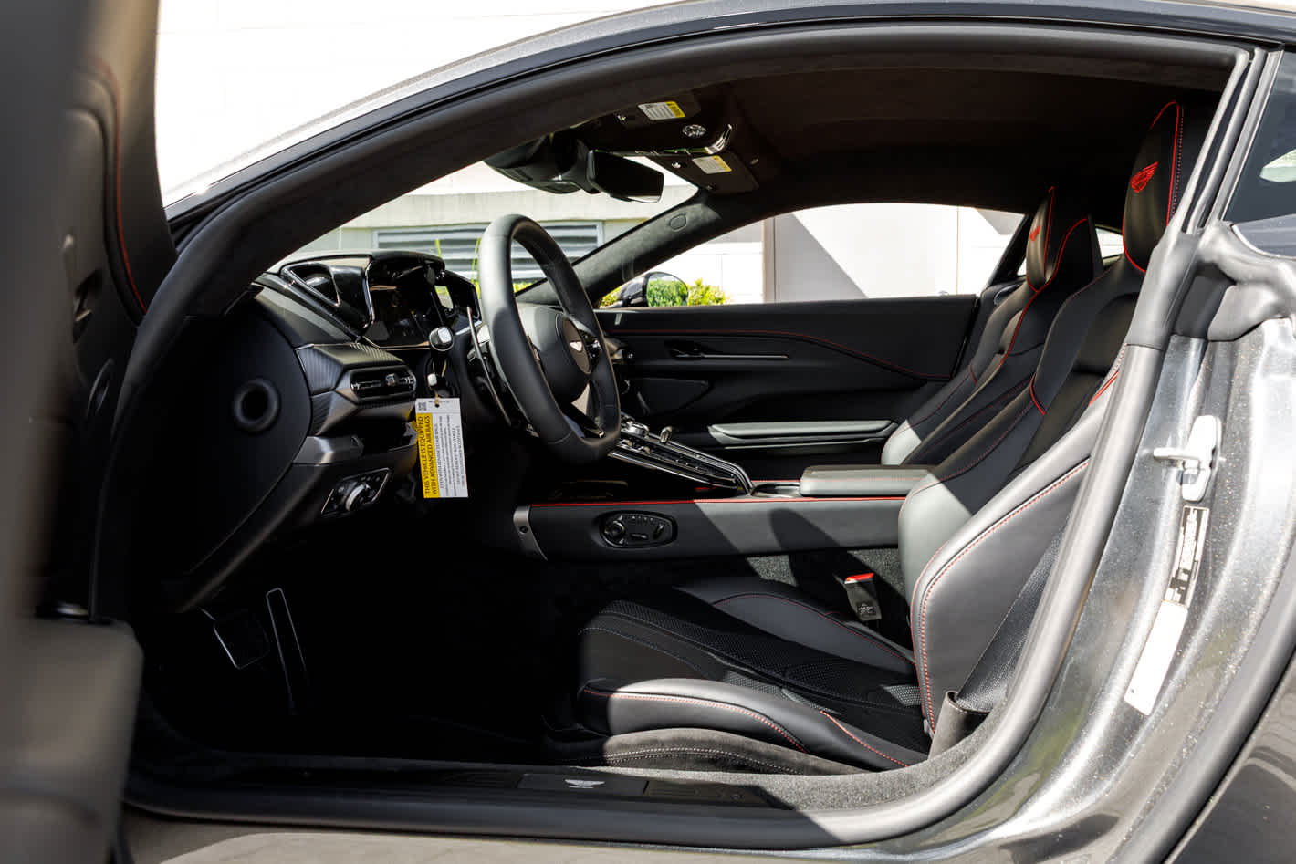 2026 Aston Martin Vantage Base