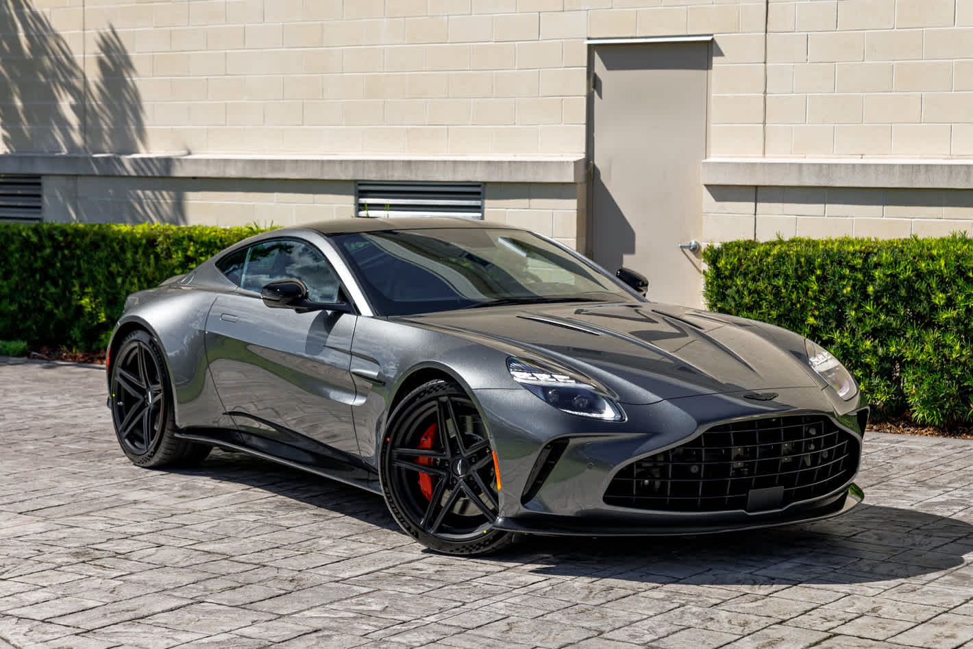 2026 Aston Martin Vantage Base