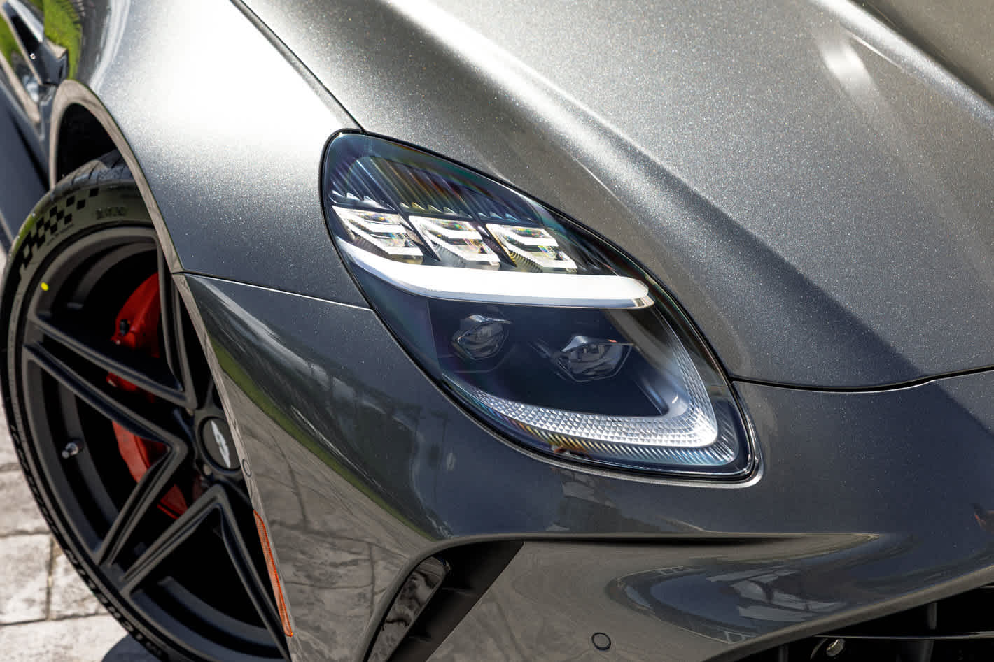 2026 Aston Martin Vantage Base