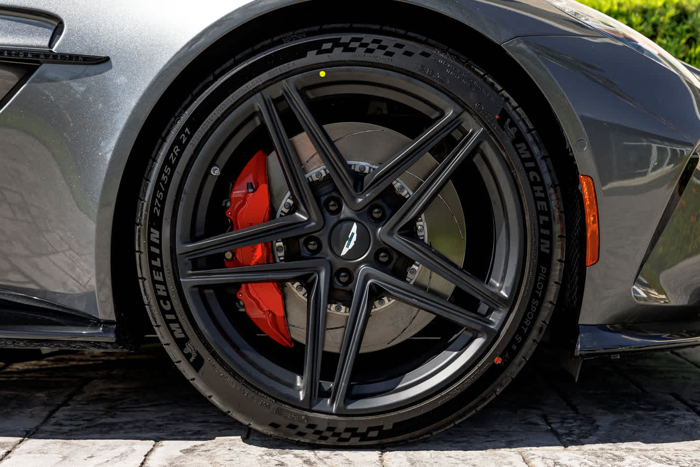 2026 Aston Martin Vantage Base