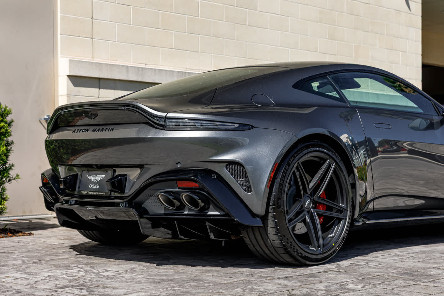 2026 Aston Martin Vantage Base