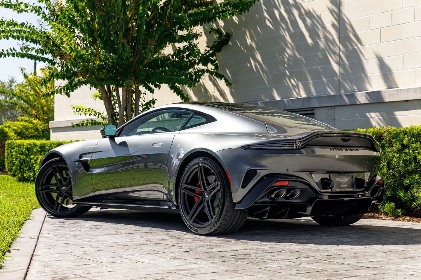 2026 Aston Martin Vantage Base