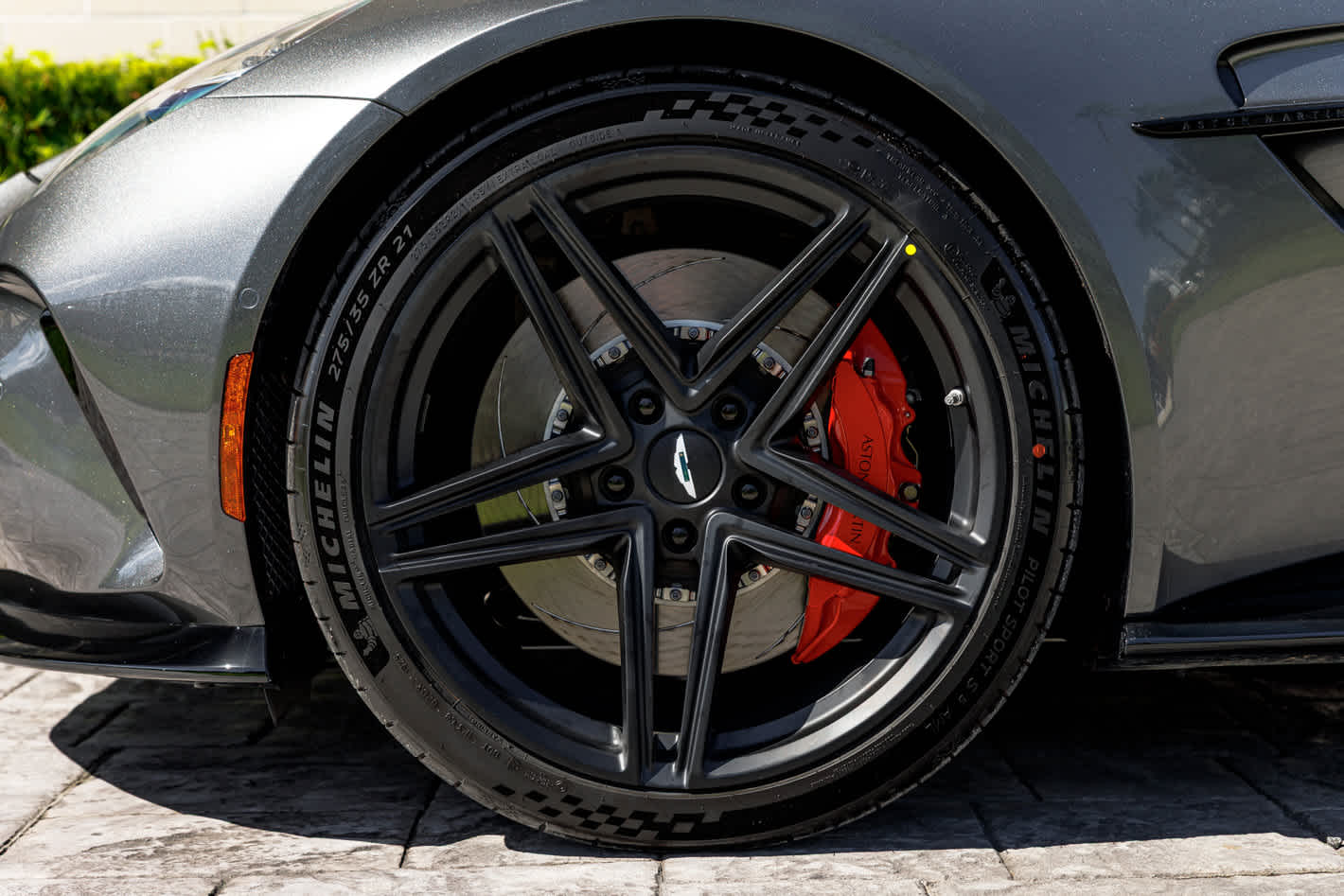 2026 Aston Martin Vantage Base