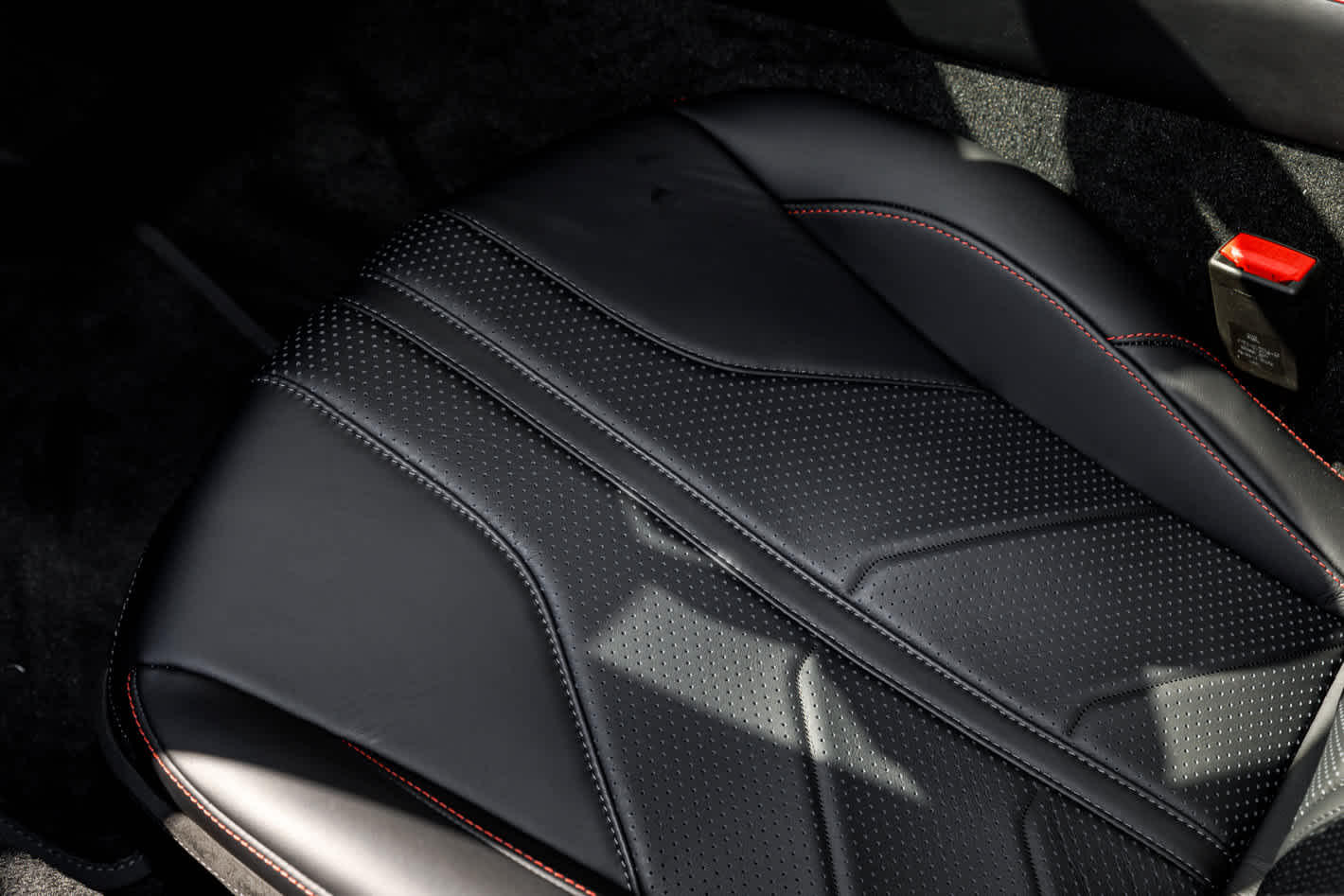 2026 Aston Martin Vantage Base