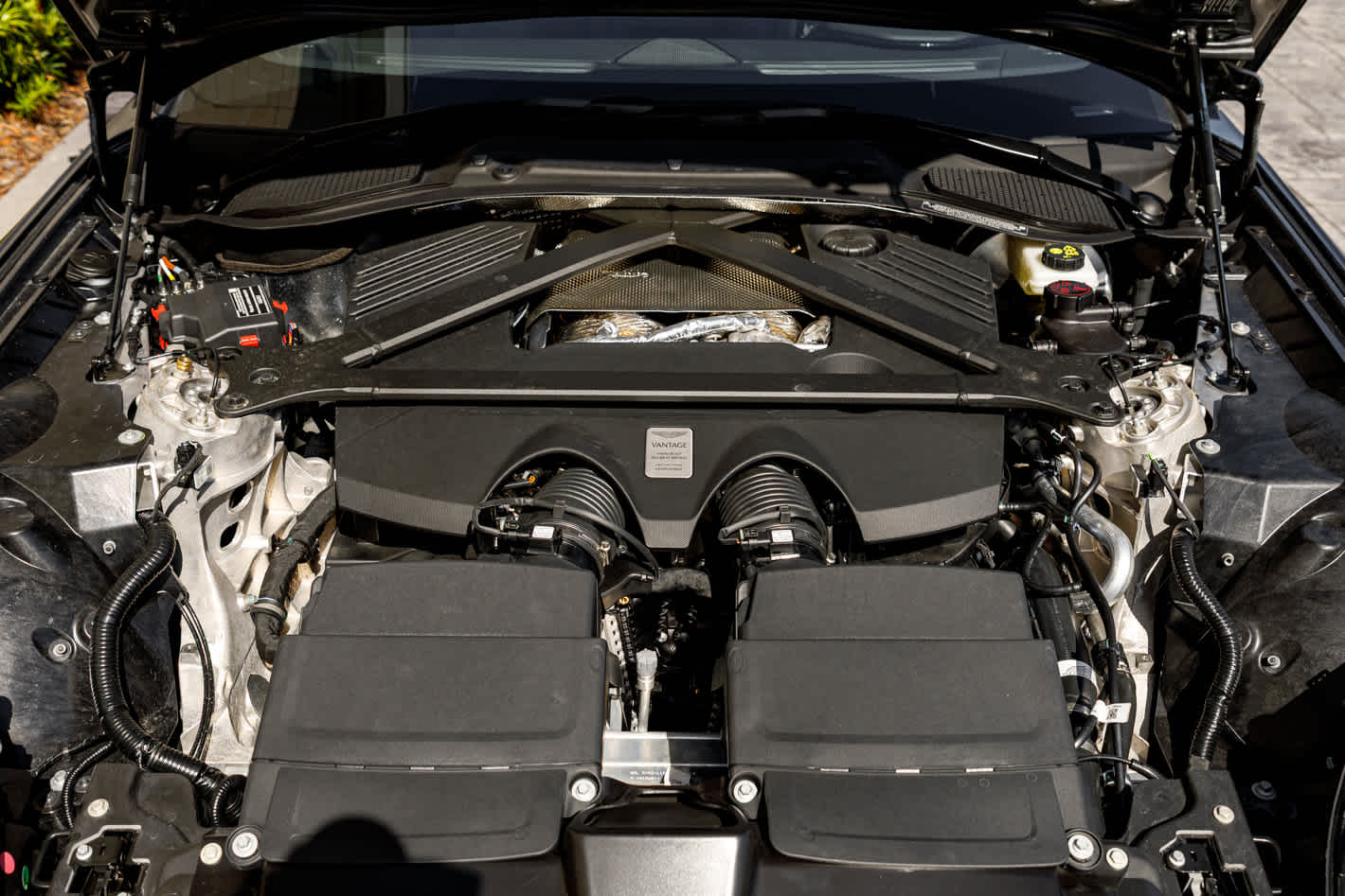 2026 Aston Martin Vantage Base