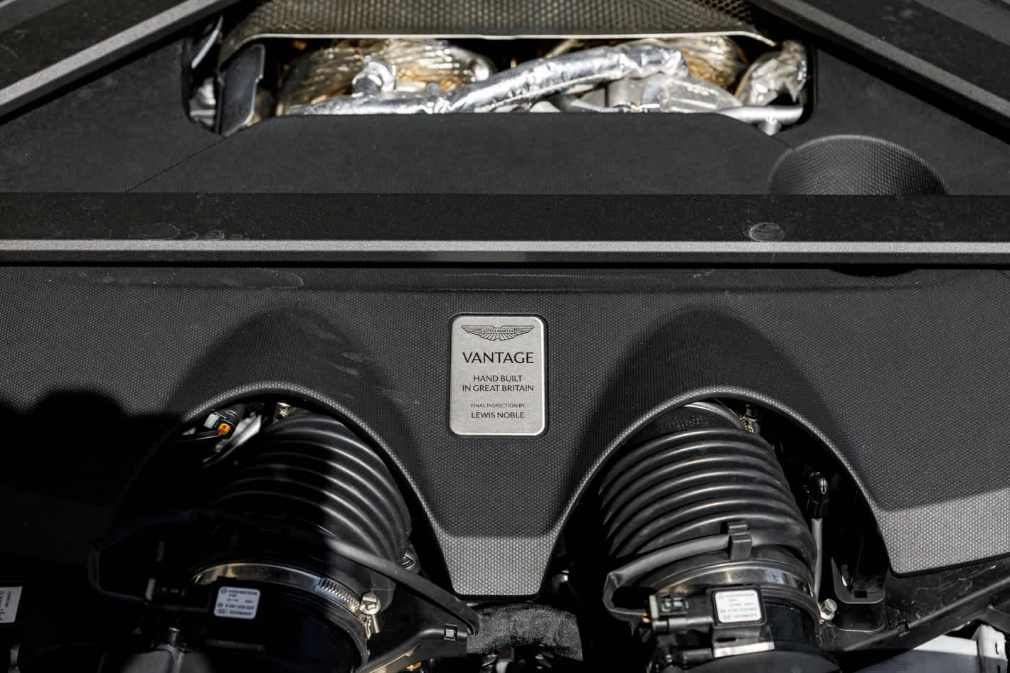 2026 Aston Martin Vantage Base