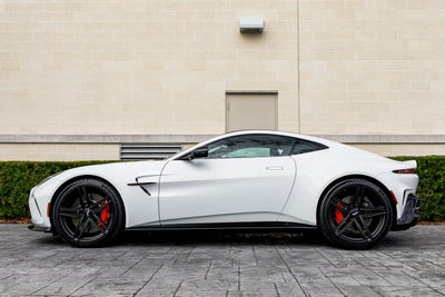 2025 Aston Martin Vantage Base