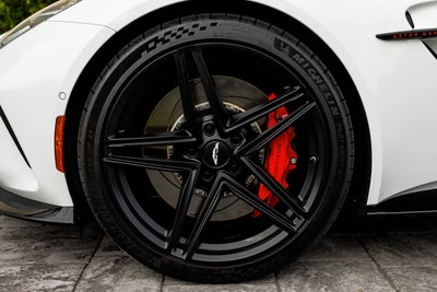 2025 Aston Martin Vantage Base