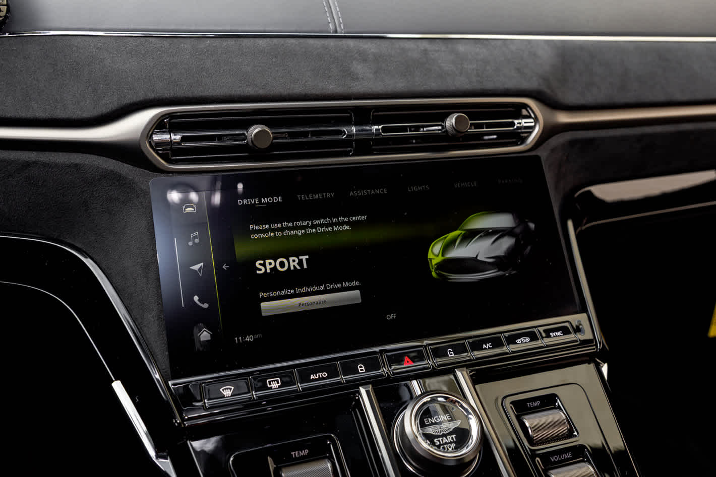 2025 Aston Martin Vantage Base