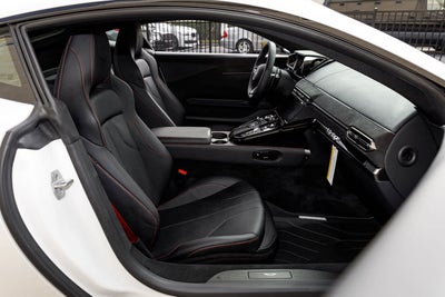 2025 Aston Martin Vantage Base