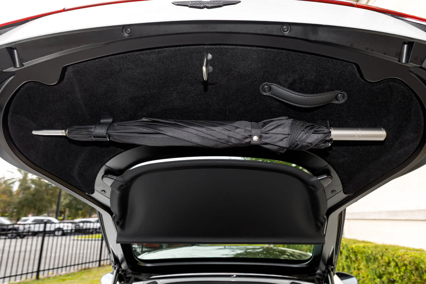 2025 Aston Martin Vantage Base