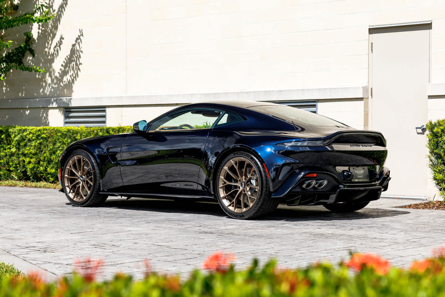 2026 Aston Martin Vantage Base