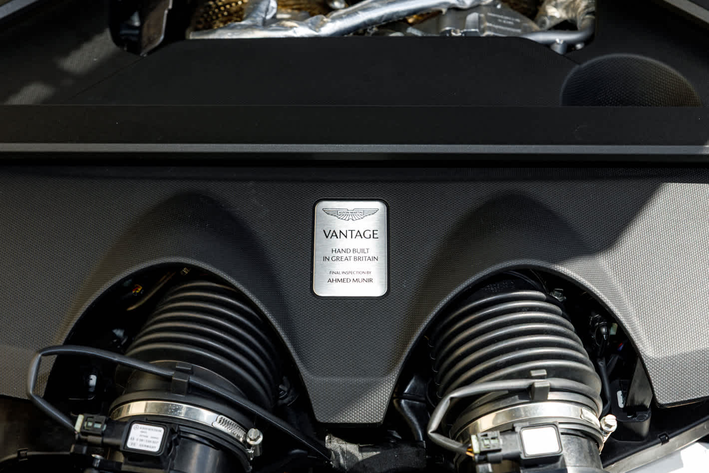 2026 Aston Martin Vantage Base