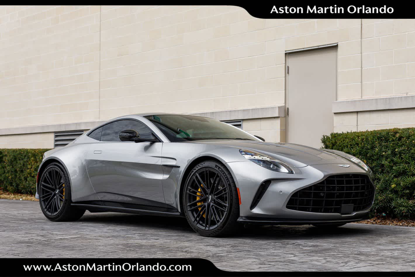 2025 Aston Martin Vantage Base