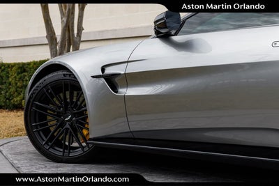 2025 Aston Martin Vantage Base