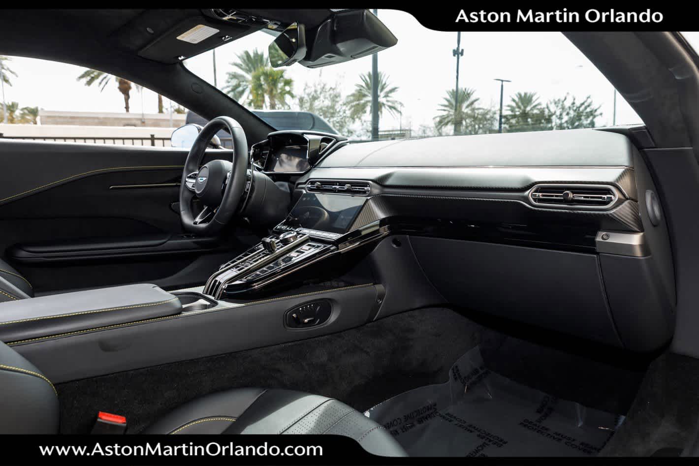 2025 Aston Martin Vantage Base