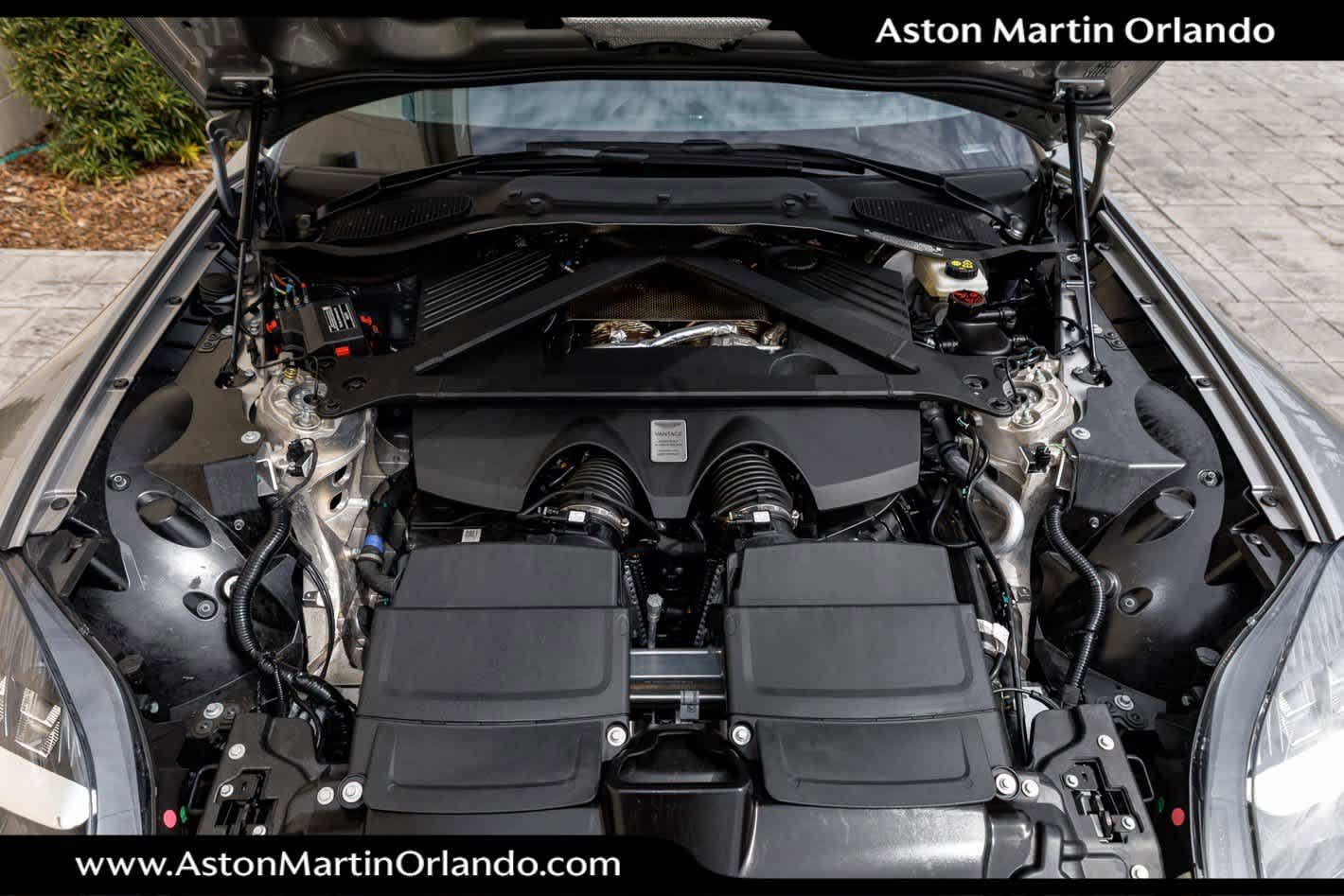 2025 Aston Martin Vantage Base
