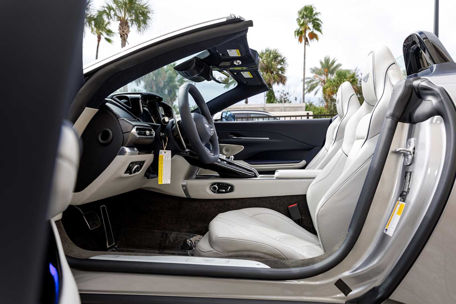 2026 Aston Martin Vantage Base