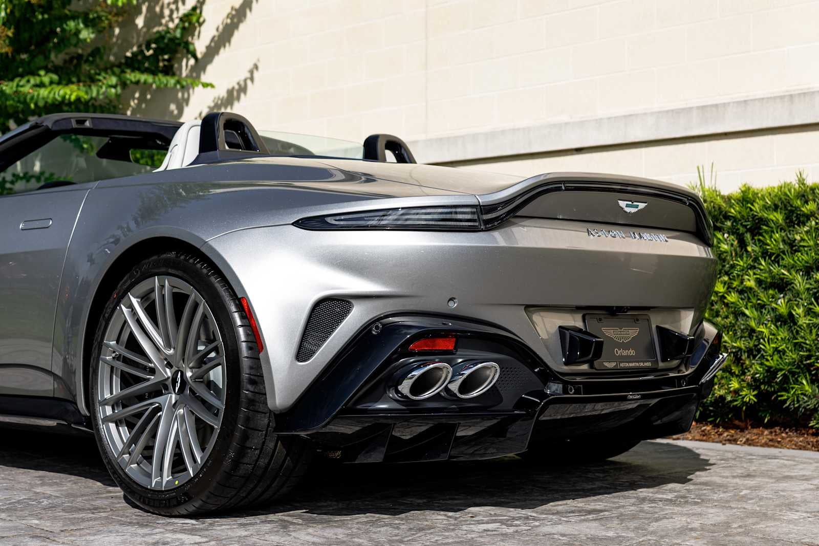 2026 Aston Martin Vantage Base
