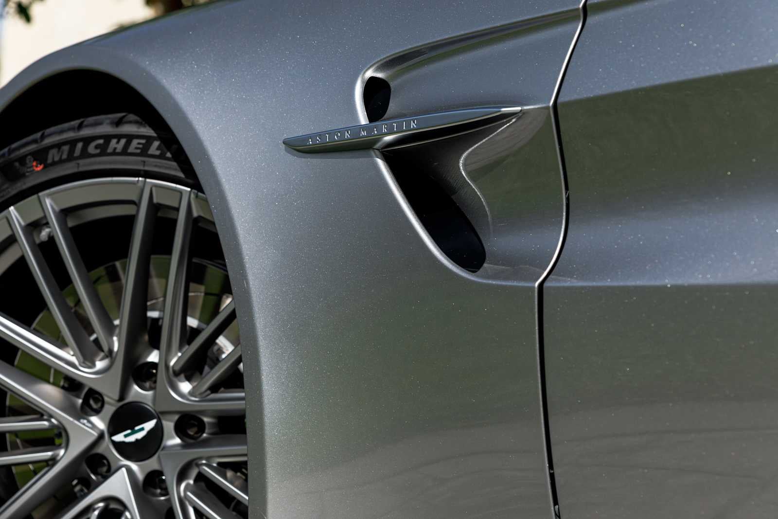 2026 Aston Martin Vantage Base