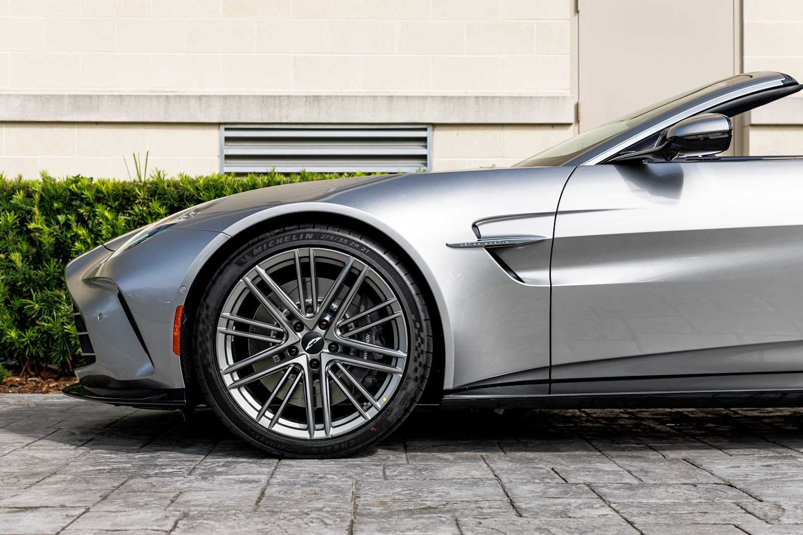 2026 Aston Martin Vantage Base