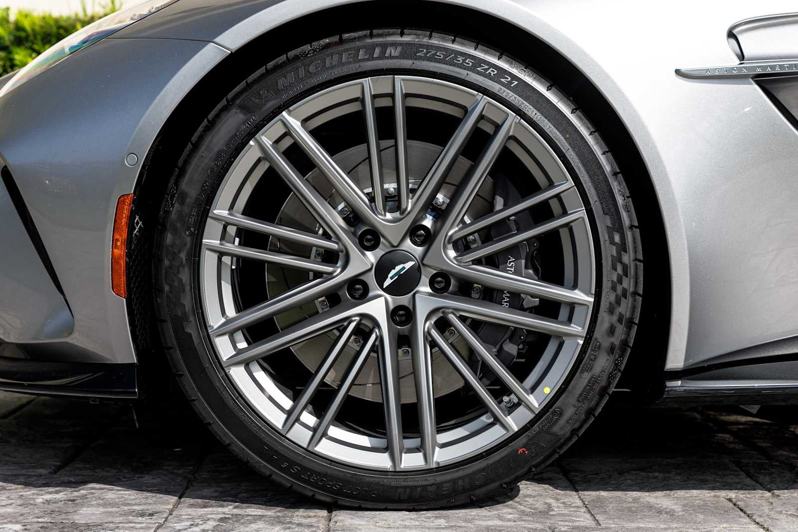 2026 Aston Martin Vantage Base