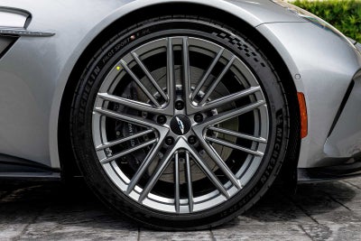 2026 Aston Martin Vantage Base