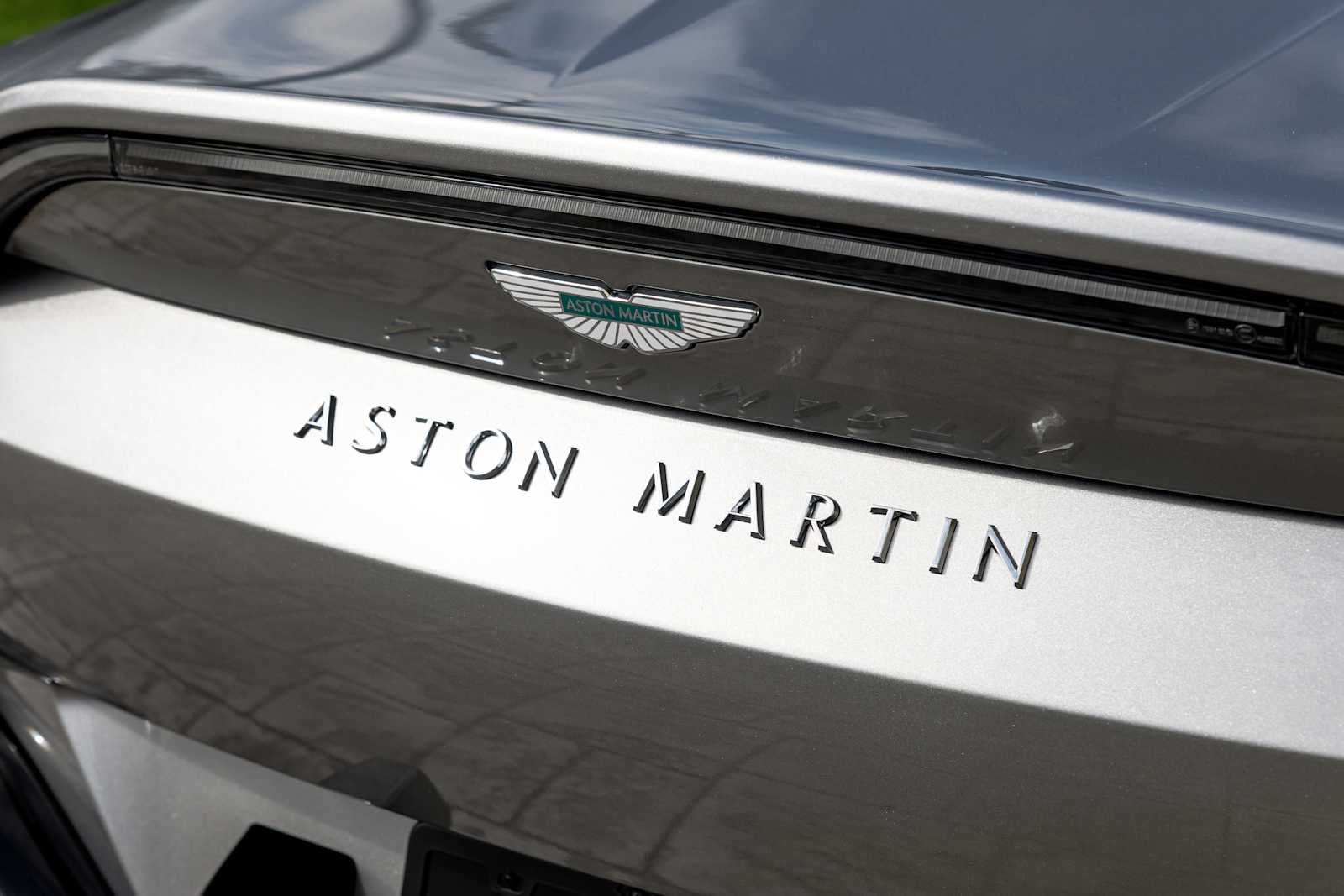 2026 Aston Martin Vantage Base