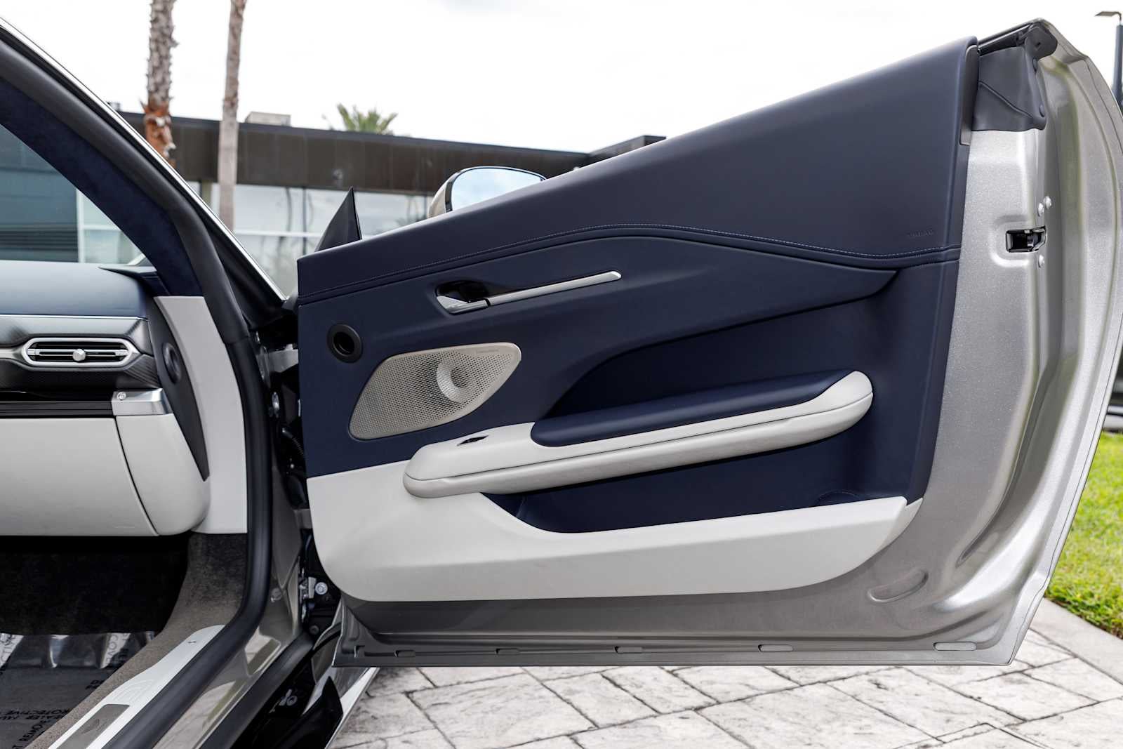 2026 Aston Martin Vantage Base