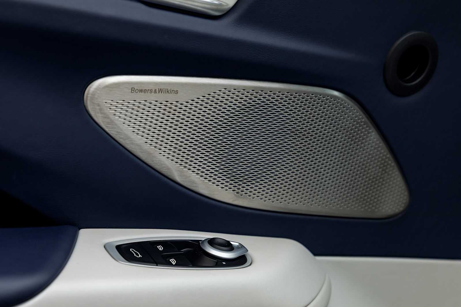 2026 Aston Martin Vantage Base