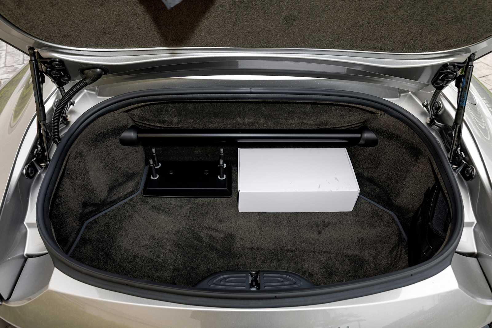 2026 Aston Martin Vantage Base