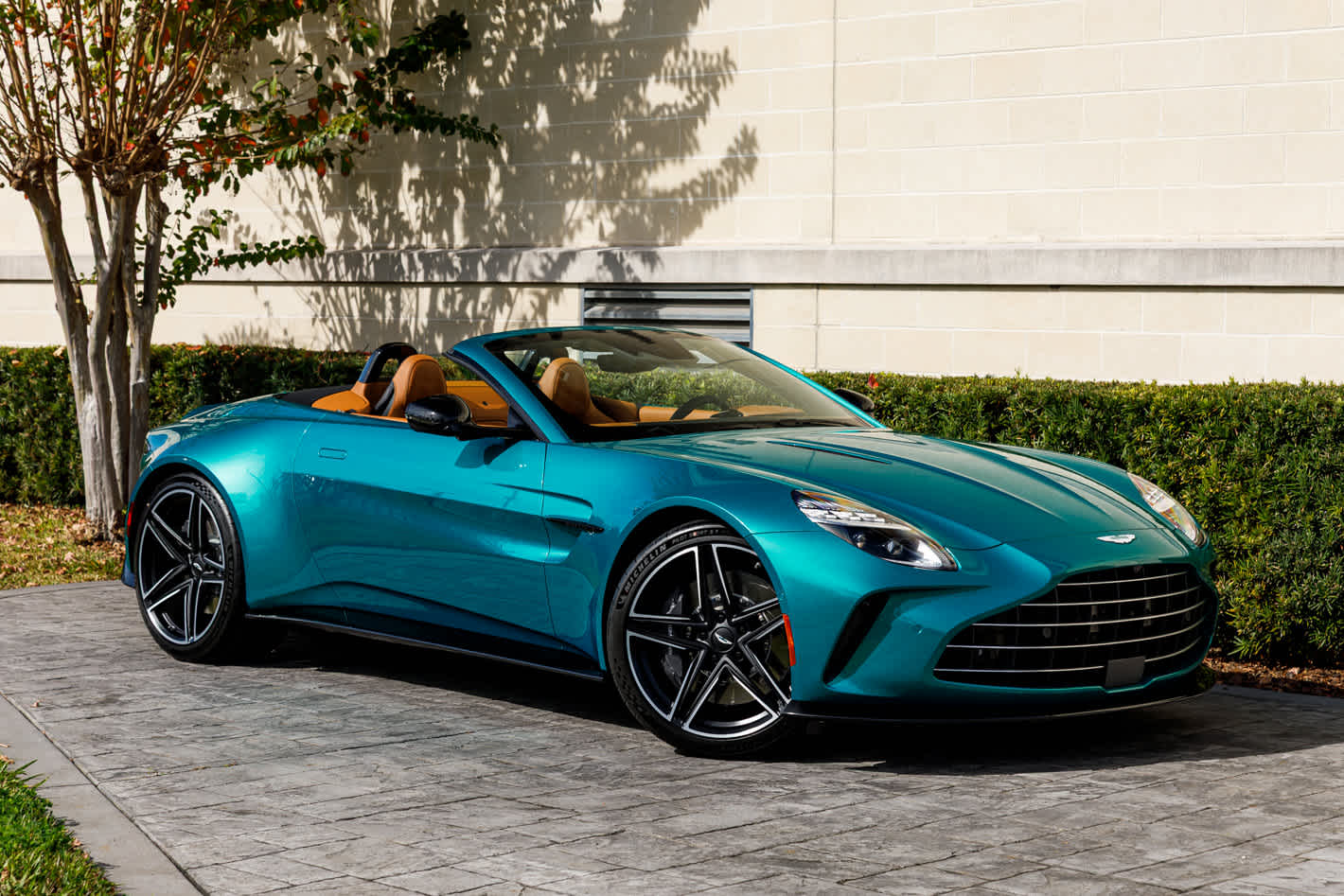 2026 Aston Martin Vantage Base