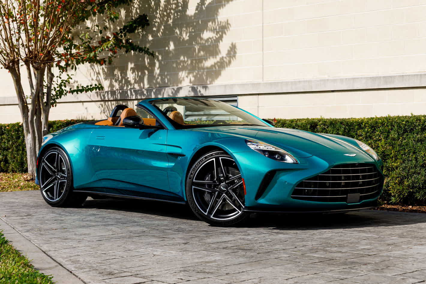 2026 Aston Martin Vantage Base